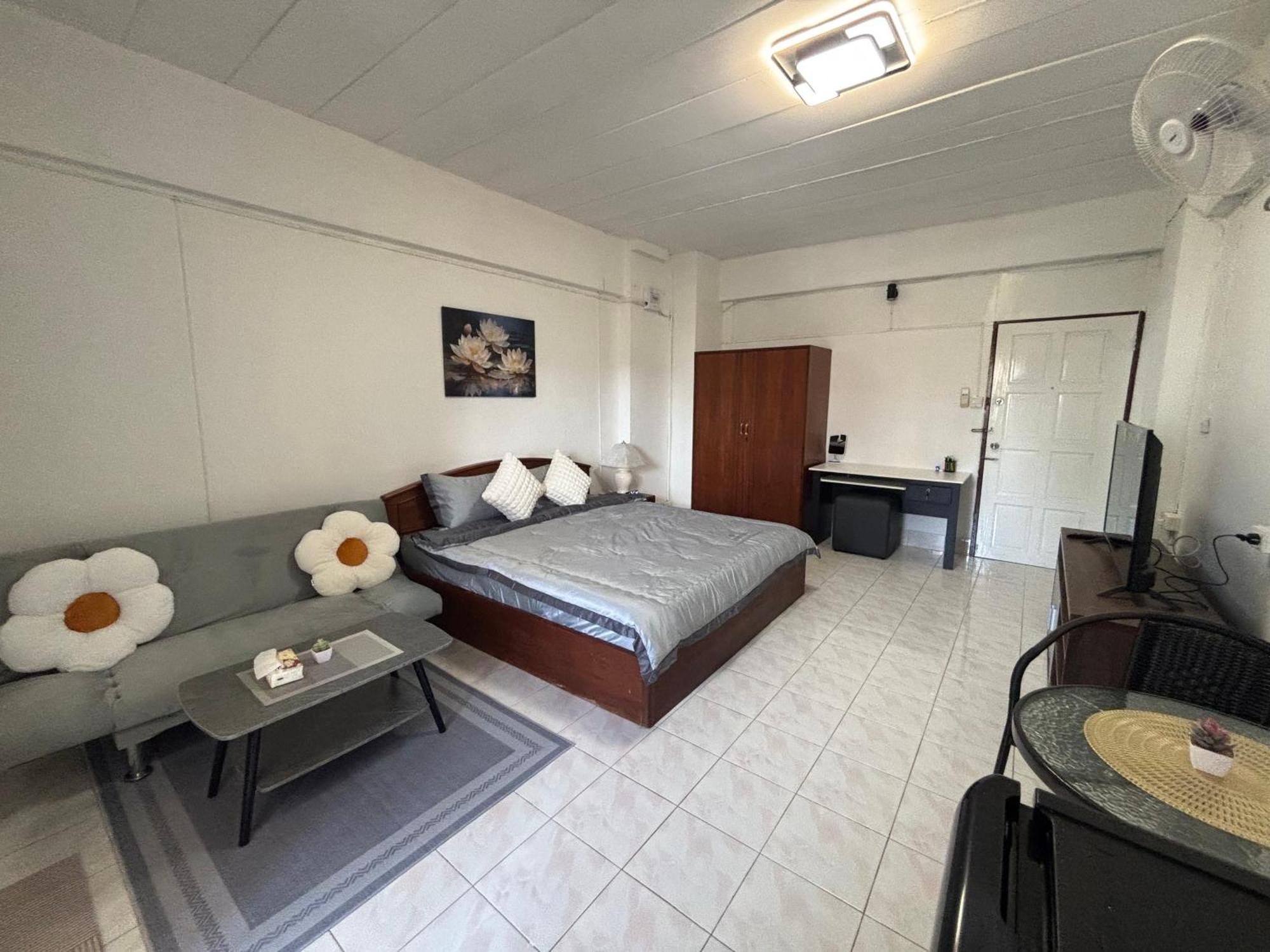 Monkey 4 Apartemen