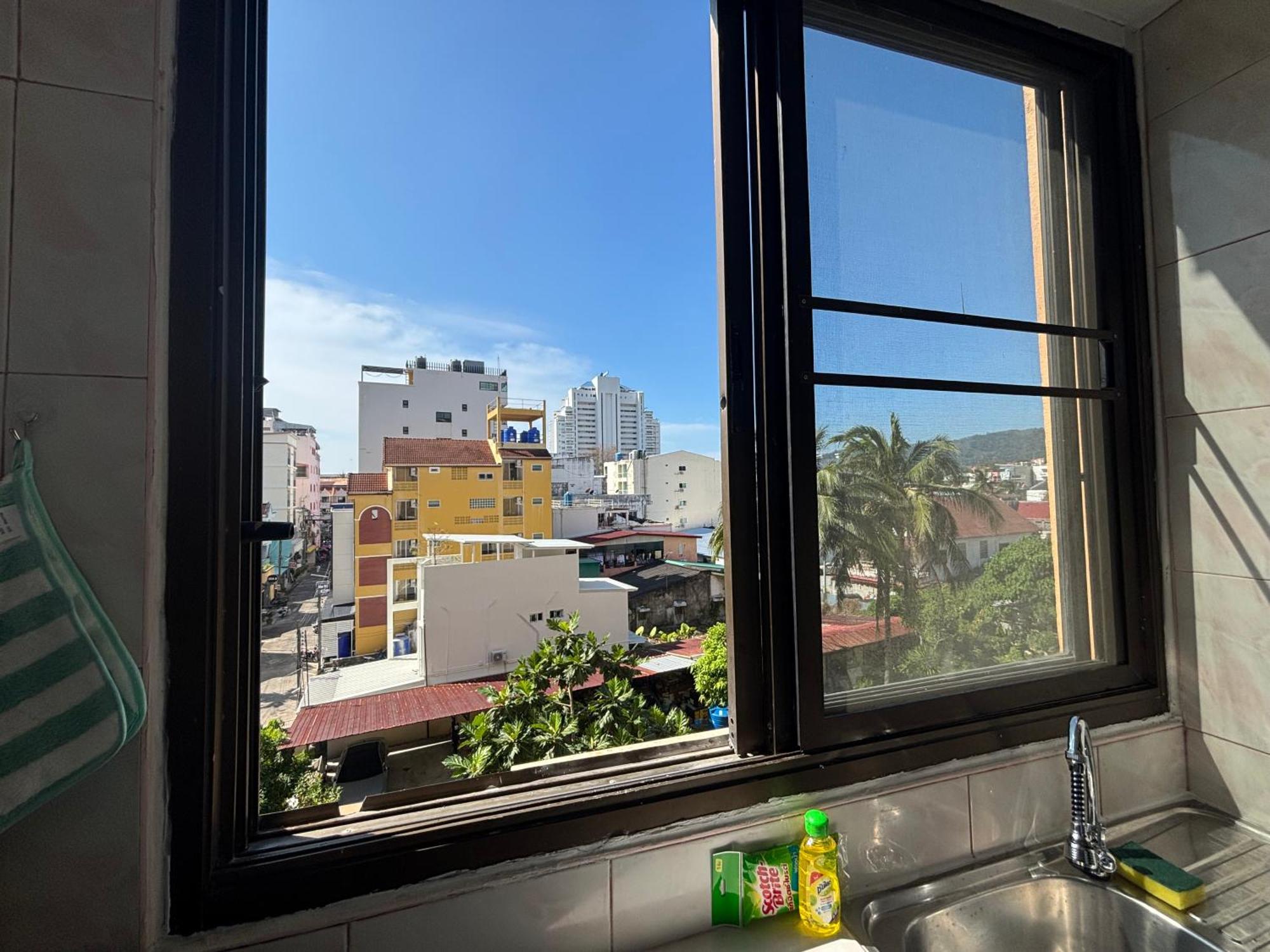 Apartemen Monkey 4 *